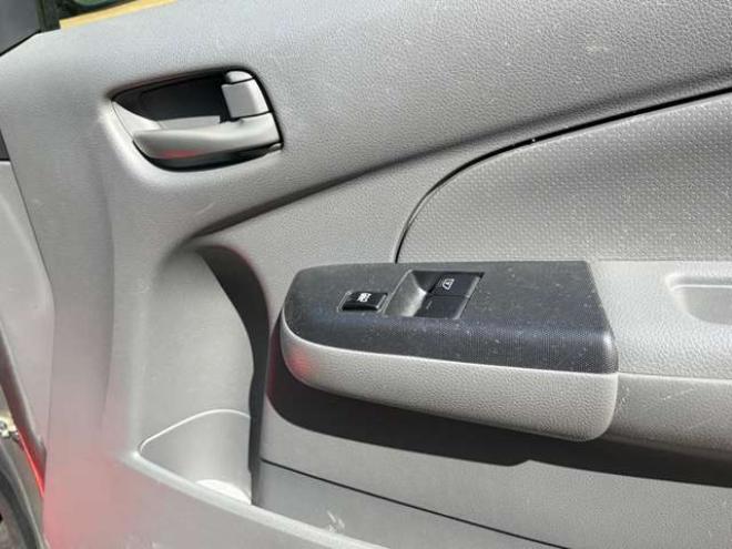 キャラバンNV350 2.5 クールバン DX ロングボディ ディーゼルターボ 4WD　エンジンスターター　革調シートカバー　ETC　社外ハンドル　社外テール　ベッドキット　パワステ　パワーウィンドウ　社外ナビ　社外アルミホイール　両側スライドドア 2500