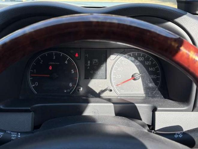 キャラバンNV350 2.5 クールバン DX ロングボディ ディーゼルターボ 4WD　エンジンスターター　革調シートカバー　ETC　社外ハンドル　社外テール　ベッドキット　パワステ　パワーウィンドウ　社外ナビ　社外アルミホイール　両側スライドドア 2500