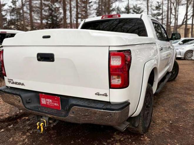 タンドラクルーマックス SR5 5.7 V8 4WD　 正規輸入車 5700