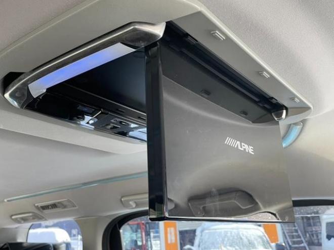 アルファード3.5 SA 4WD　TRDエアロ　クリスタルアイLEDテール　ダウンサス　レザー調シートカバー　アルパインナビ　フリップダウン　スピーカー　デジタルインナーミラー　シュタイナー20インチ　シーケンシャルウィンカー 3500