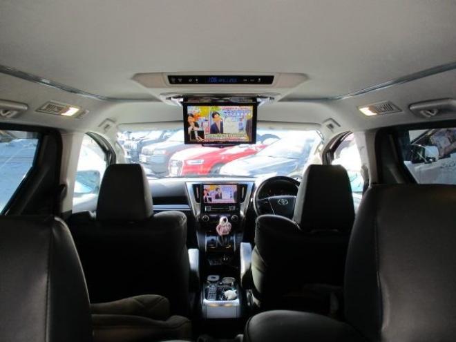 アルファード3.5 SA 4WD　TRDエアロ　クリスタルアイLEDテール　ダウンサス　レザー調シートカバー　アルパインナビ　フリップダウン　スピーカー　デジタルインナーミラー　シュタイナー20インチ　シーケンシャルウィンカー 3500