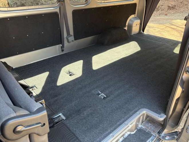 キャラバンNV350 2.5 DX スーパーロングボディ ハイルーフ ディーゼルターボ 4WD　運転席レカロシート　ETC　社外ハンドル　社外ナビ　バックカメラ　パワステ　パワーウィンドウ　ABS　キーレスエントリー　エアコン 2500