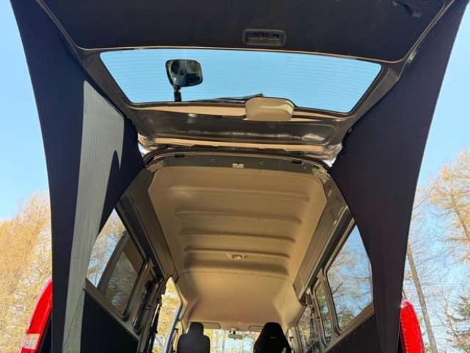 キャラバンNV350 2.5 DX スーパーロングボディ ハイルーフ ディーゼルターボ 4WD　運転席レカロシート　ETC　社外ハンドル　社外ナビ　バックカメラ　パワステ　パワーウィンドウ　ABS　キーレスエントリー　エアコン 2500