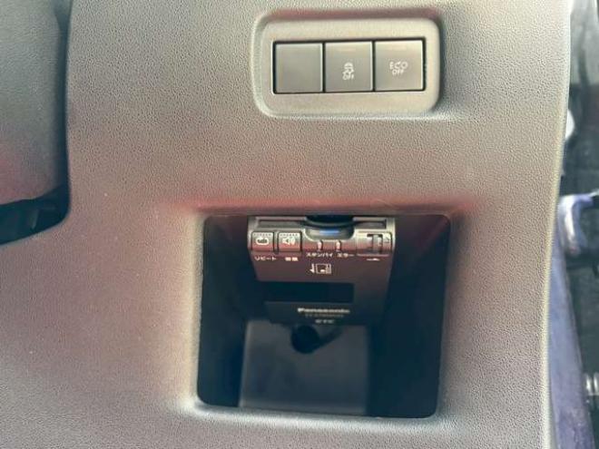 シトロエンDS3 シック　ETC　エアコン・クーラー　パワステ　パワーウィンドウ　キーレス　ABS 運転席エアバッグ　助手席エアバッグ　サイドエアバッグ　横滑り防止装置　社外ナビ　MTモード付 正規輸入車 2WD 1200