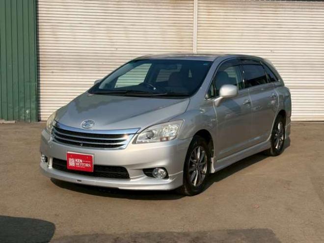 マークXジオ2.4 240G 4WD　6人乗り　3列シート　パワステ　パワーウィンドウ　純正ナビ　キーレスエントリー　ETC　バックカメラ　ABS　盗難防止装置　エアコン　電動シート　横滑り防止装置　アルミホイール 2400