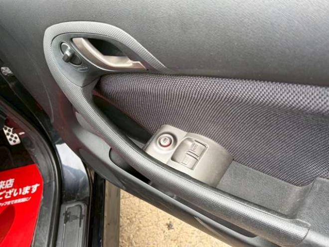 インテグラタイプR 　2.0　ワンオーナー　レカロシート　パワステ　パワーウィンドウ　純正アルミホイール　ABS　キーレスエントリー　横滑り防止装置　エアコン　盗難防止装置 2WD 2000