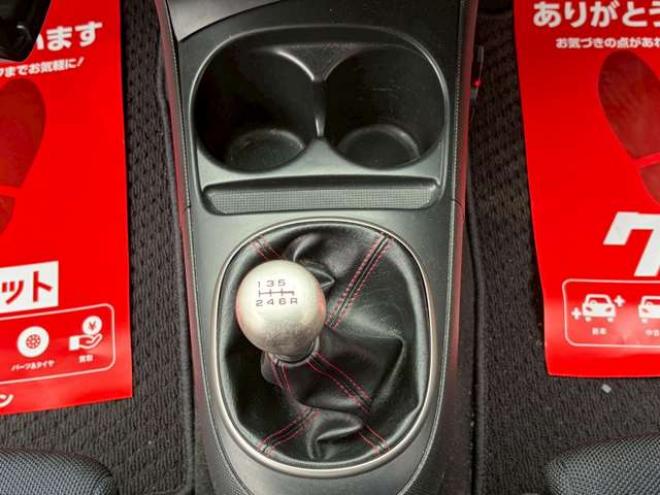 インテグラタイプR 　2.0　ワンオーナー　レカロシート　パワステ　パワーウィンドウ　純正アルミホイール　ABS　キーレスエントリー　横滑り防止装置　エアコン　盗難防止装置 2WD 2000