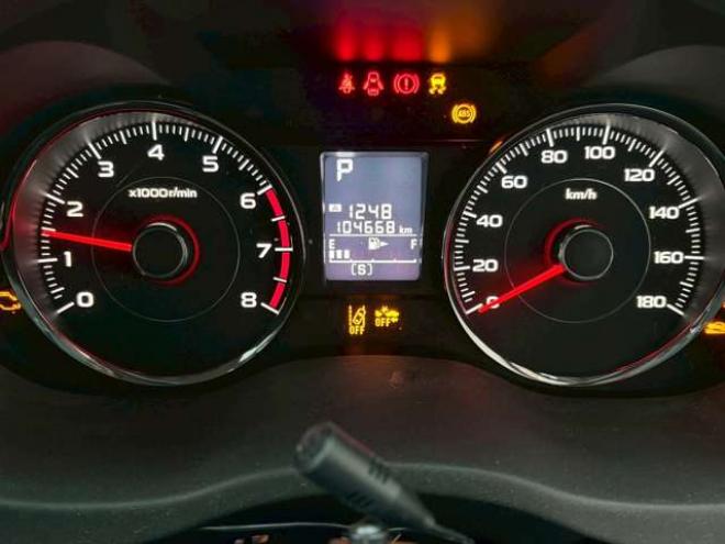 フォレスター2.0XT アイサイト 4WD　ターボ　パワステ　パワーウィンドウ　純正アルミ　ABS　キーレスエントリー　ETC　シートヒーター　社外エンジンスターター　パドルシフト　エアコン　電動シート　クルーズコントロール　盗難防止装置 2000