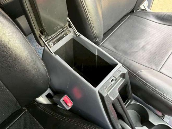 ハイラックスサーフ2.7 SSR-X Vセレクション 4WD　社外ナビ　バックカメラ　社外アルミホイール　エアコン　リフトアップ　パワステ　パワーウィンドウ　キーレスエントリー　ETC　ABS　ルーフレール 2700