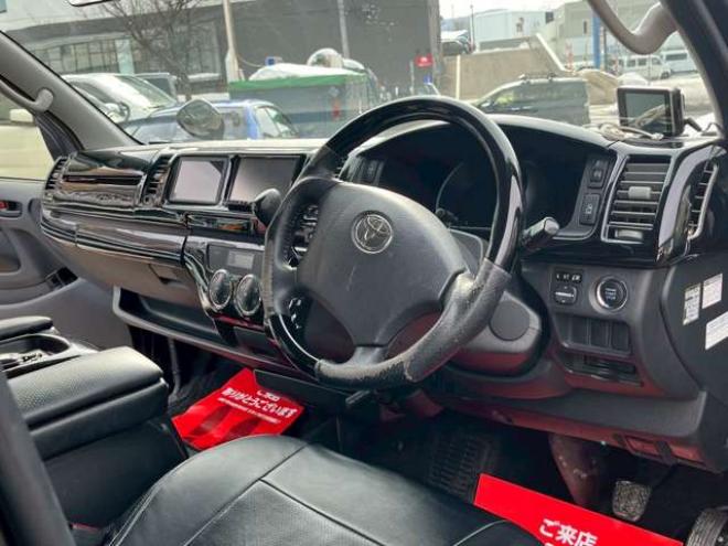 ハイエース2.7 GL ロング ミドルルーフ 4WD　10人乗り　パワステ　パワーウィンドウ　エアコン　社外ナビ　後席モニター　キーレスエントリー　片側スライドドア　盗難防止装置　フロントモデリスタ 2700