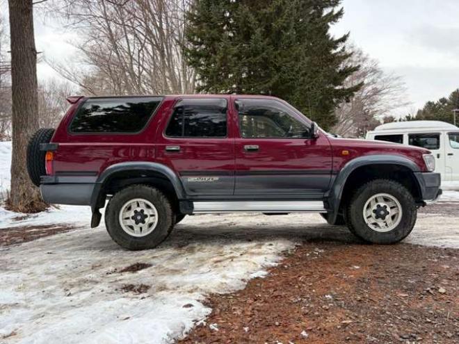 ハイラックスサーフ3.0 SSR-G ワイドボデー ディーゼルターボ 4WD　レカロシート　社外ハンドル　社外ナビ　地デジ　ETC　2バッテリー　バンパーガード　パワステ　パワーウィンドウ　純正アルミホイール　クルーズコントロール　寒冷地仕様 3000