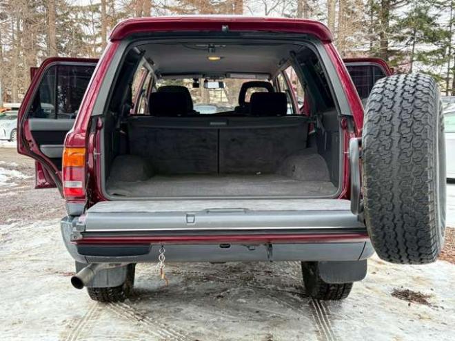 ハイラックスサーフ3.0 SSR-G ワイドボデー ディーゼルターボ 4WD　レカロシート　社外ハンドル　社外ナビ　地デジ　ETC　2バッテリー　バンパーガード　パワステ　パワーウィンドウ　純正アルミホイール　クルーズコントロール　寒冷地仕様 3000