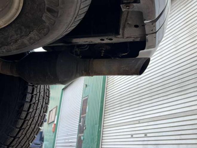 ハイラックスサーフ2.7 SSR-X リミテッド 4WD　社外アルミホイール　リフトアップ　社外ナビ　バックカメラ　ETC　寒冷地仕様　ABS　キーレスエントリー　パワステ　パワーウィンドウ　盗難防止装置　エアコン　ルーフレール 2700