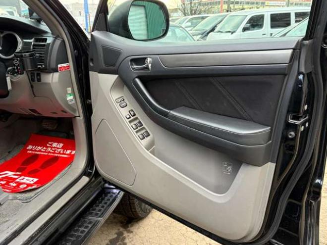 ハイラックスサーフ2.7 SSR-X リミテッド 4WD　社外アルミホイール　リフトアップ　社外ナビ　バックカメラ　ETC　寒冷地仕様　ABS　キーレスエントリー　パワステ　パワーウィンドウ　盗難防止装置　エアコン　ルーフレール 2700