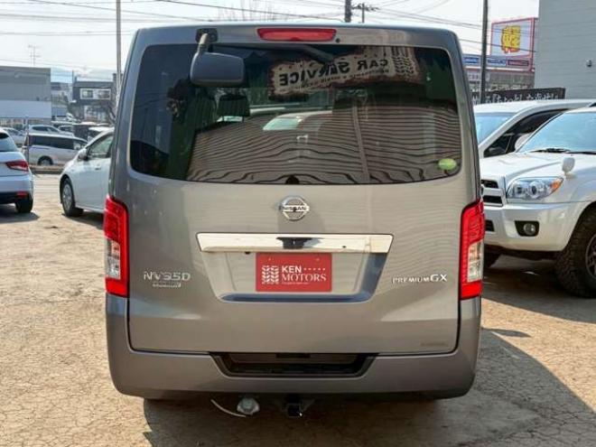 キャラバンNV350 2.5 プレミアムGX ロングボディ ディーゼルターボ 4WD　ヒッチメンバー　エンジンスターター　パワステ　パワーウィンドウ　純正ナビ　バックカメラ　ETC　社外アルミホイール　ABS　キーレスエントリー　ドライブレコーダー 2500