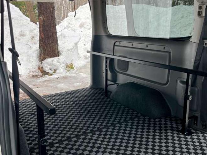 キャラバンNV350 2.5 プレミアムGX ロングボディ ディーゼルターボ 4WD　エンジンスターター　社外11インチナビ　バックカメラ　ETC　ワンオーナー　左側電動スライドドア　社外アルミ　パワーウィンドウ　パワステ　後席モニター　ABS　キーレスエントリー　衝突被害軽減ブレーキ 2500