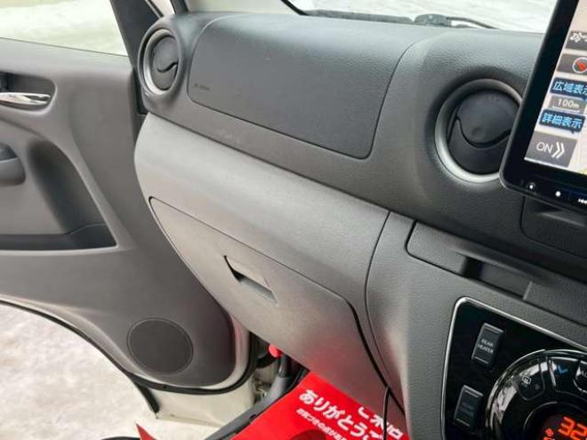 キャラバンNV350 2.5 プレミアムGX ロングボディ ディーゼルターボ 4WD　エンジンスターター　社外11インチナビ　バックカメラ　ETC　ワンオーナー　左側電動スライドドア　社外アルミ　パワーウィンドウ　パワステ　後席モニター　ABS　キーレスエントリー　衝突被害軽減ブレーキ 2500