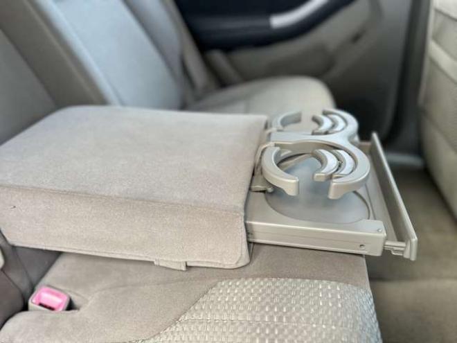 ハイラックスサーフ2.7 SSR-G 4WD　禁煙車　パワステ　パワーウィンドウ　ETC　社外ナビ　バックカメラ　キーレスエントリー　リフトアップ　エンジンスターター　寒冷地仕様　ABS　エアコン　盗難防止装置　社外アルミホイール 2700