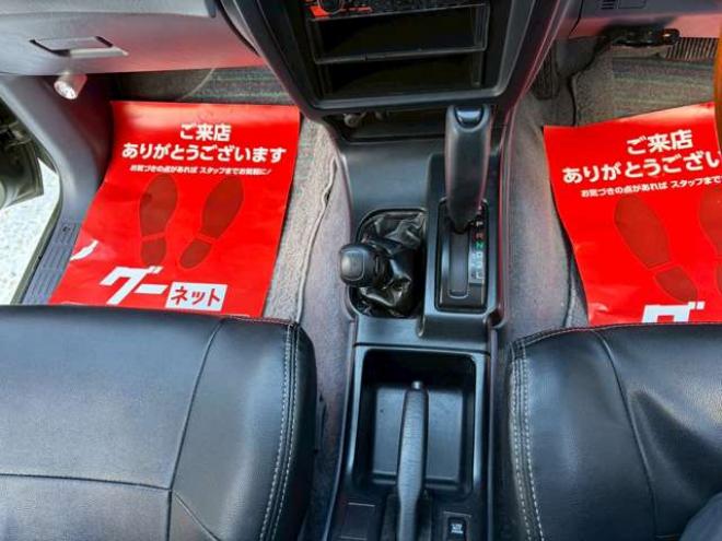 ハイラックスサーフ2.7 SSR-X ワイドボディ 4WD　全塗装済グリーン　リフトアップ　ETC　社外オーディオ　パワステ　パワーウィンドウ　純正アルミホイール　ABS　キーレス　ルーフレール 2700