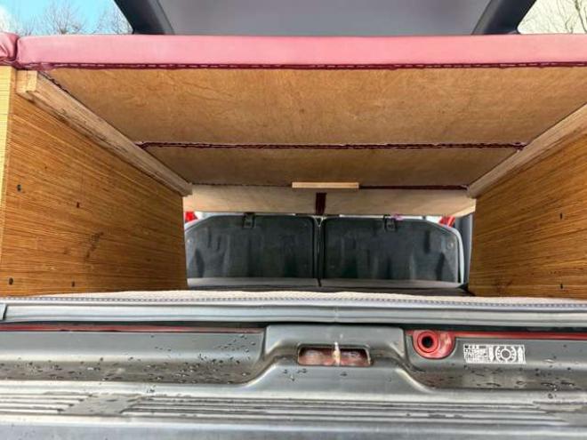 ハイラックスサーフ2.7 SSR-X 4WD　リフトアップ　全塗装済レッド　社外ナビ　ETC　パワステ　パワーウィンドウ　ABS　キーレスエントリー　ルーフレール　サンルーフ 2700