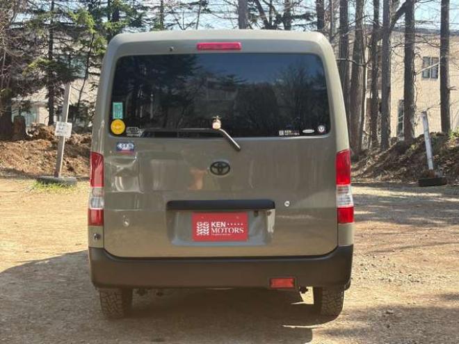 タウンエースバン1.5 GL 4WD　バックカメラ　エアコン　ドライブレコーダー　ETC　パワステ　パワーウィンドウ　ABS　キーレスエントリー　ベッドキット　寒冷地仕様　全塗装済 1500