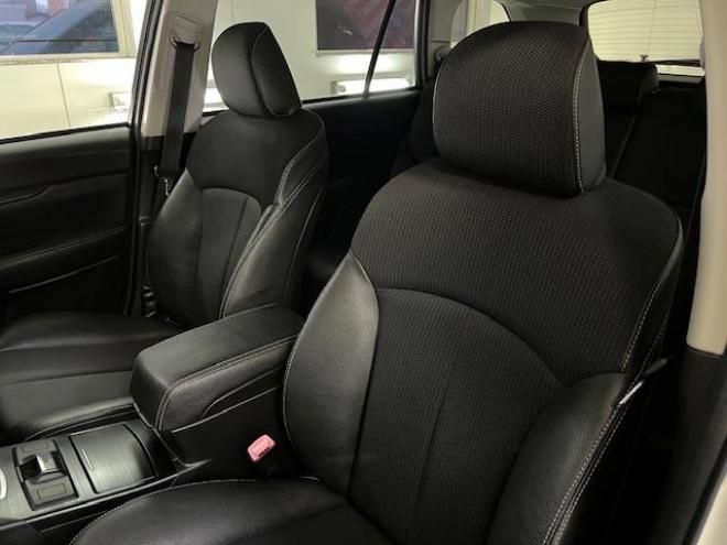 レガシィワゴン２．５ｉ　Ｂスポーツアイサイト　Ｇパッケージ　本州仕入　ワンオーナー　禁煙車　衝突軽減アイサイト　純正１７インチＡＷ　社外１６ＡＷ＋スタッドレスタイヤ付　ストラーダナビ　地デジ　ＤＶＤ再生　Ｂｌｕｅｔｏｏｔｈオーディオ　バックカメラ　ＥＴＣ 4WD 2500 5Dr