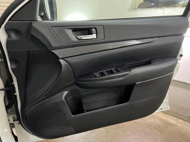 レガシィワゴン２．５ｉ　Ｂスポーツアイサイト　Ｇパッケージ　本州仕入　ワンオーナー　禁煙車　衝突軽減アイサイト　純正１７インチＡＷ　社外１６ＡＷ＋スタッドレスタイヤ付　ストラーダナビ　地デジ　ＤＶＤ再生　Ｂｌｕｅｔｏｏｔｈオーディオ　バックカメラ　ＥＴＣ 4WD 2500 5Dr