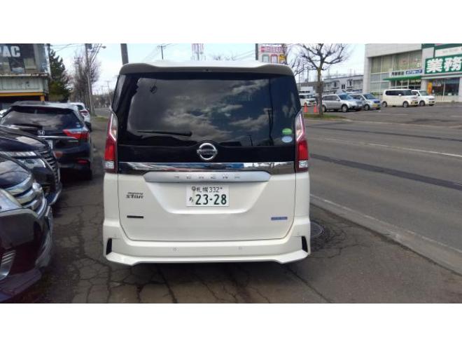 セレナハイウェイスター　4WD 4WD 2000 5Dr