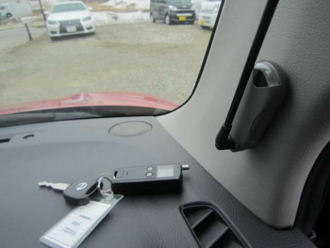 モコS FOUR 4WD　走行64000km 4WD シート&ミラーヒーター プライバシーガラス ETC 社外アルミ エンジンスターター 記録簿 夏タイヤ+ホイールセット積込み 車検令和9年3月1年間走行無制限保証付 660