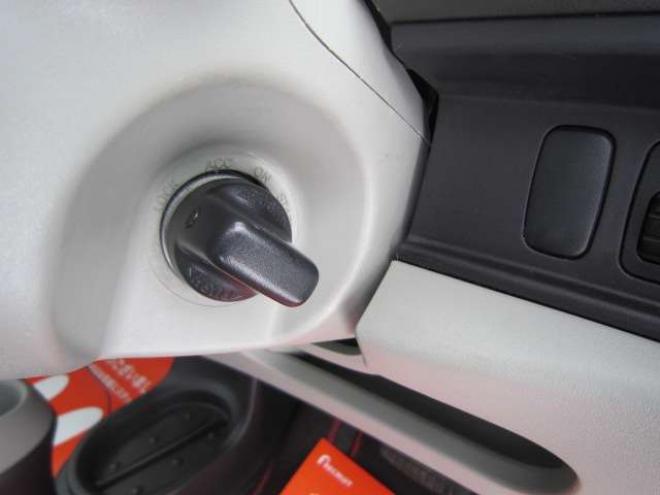 iビバーチェ 4WD　4WD スマートキー エンジンスターター シートヒーター ドアバイザー プライバシーガラス 社外アルミ Bカメラ スタッドレス+ホイールセット積込み 1年間走行無制限保証付 660