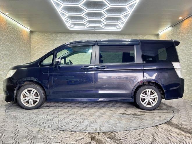 ステップワゴン2.0スパーダZ 4WD 5年保証 スマキー 両側パワスラ ワンオーナー 寒冷地仕様 修復歴無