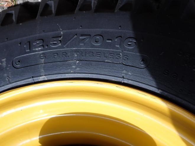 ホイールローダ901C2　スパイクタイヤ　恵庭ヤード 4WD