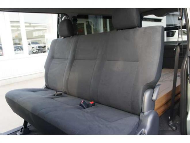 ハイエースバン2.8 スーパーGL ロング ディーゼルターボ 4WD　アースカラーPKG　アーバンカーキ　　両側パワースライドドア　デジタルインナーミラー　全方位カメラ　バックカメラ　寒冷地仕様　LEDヘッドライト　415コブラフラットベッドキット 登録済未使用車 2800