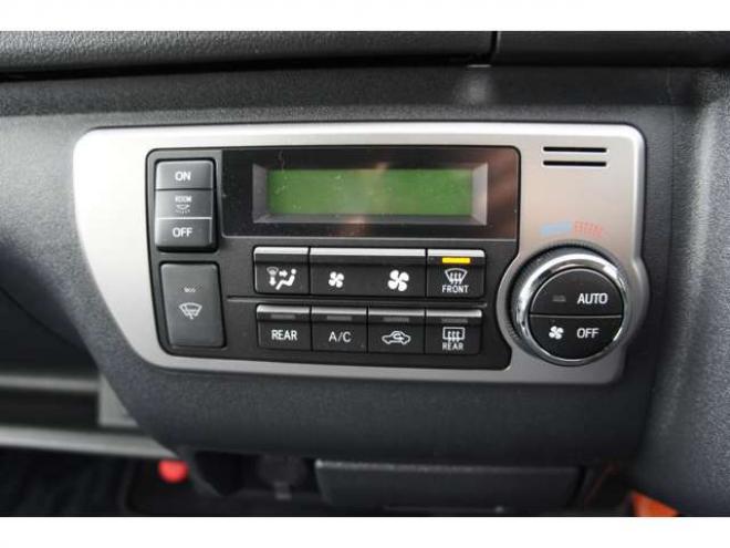 ハイエース2.7 グランドキャビン 4WD　登録済未使用車 走行6キロ　パノラミックビューモニター デジタルインナーミラー　LEDヘッドランプ　LEDフォグランプ　ホワイトパールクリスタルシャイン　メーカー保証付 登録済未使用車 2700