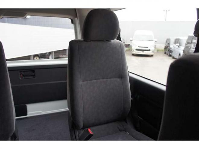ハイエース2.7 グランドキャビン 4WD　登録済未使用車 走行6キロ　パノラミックビューモニター デジタルインナーミラー　LEDヘッドランプ　LEDフォグランプ　ホワイトパールクリスタルシャイン　メーカー保証付 登録済未使用車 2700