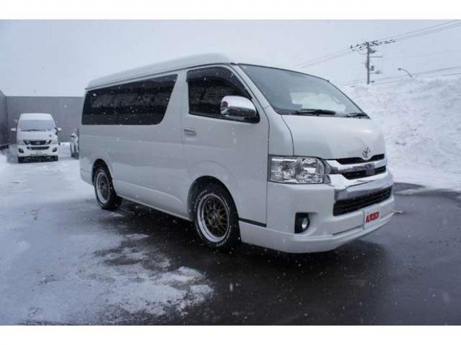 ハイエース2.7 GL ロング ミドルルーフ 4WD　ワンオーナー　ケンウッド9インチナビTV　Bカメラ　フリップダウンモニター　ワークエクストラップ18インチAW　415コブラフロントスポイラー　ベッドキット　LEDヘッドライト　スマキー　AC100V 2700