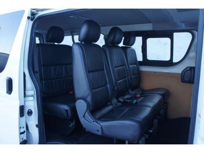 ハイエースバン2.8 DX ロング GLパッケージ ディーゼルターボ 4WD　Bカメラ　TRDフロントスポイラー　マッドフラップ　エセックス16インチアルミ　オープンカントリーRT　LEDヘッドライト　Wエアバッグ　AC100V　8人乗り構造変更済　寒冷地仕様　リアヒーター&エアコン 2800
