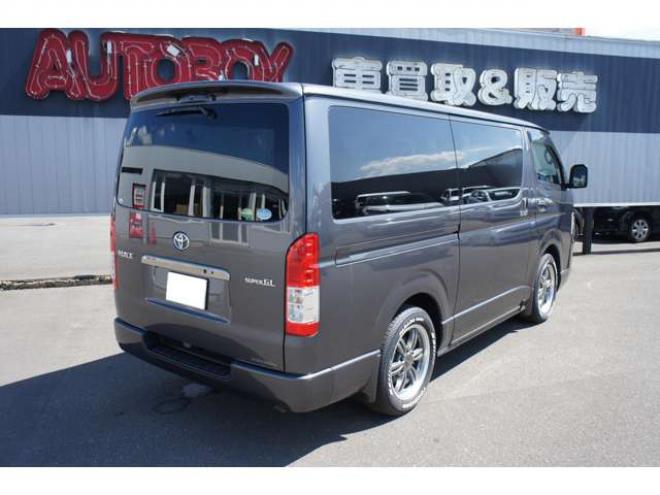 ハイエースバン2.8 スーパーGL ダークプライムII ロングボディ ディーゼルターボ 4WD　415COBRA　クリーンルック3 Fスポイラー&BY2Neoボンネット&ステージ2ルーフスポイラー&バッドラッカー17インチAW&フラットベッドキット　ヨコハマPARADA215/60R17　両側パワースライドドア　デジタルインナー 2800