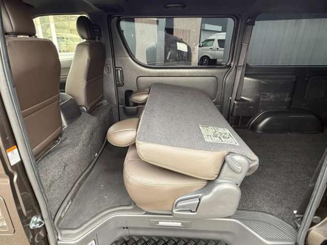 ハイエースバン2.8 スーパーGL 50TH アニバーサリー リミテッド ロングボディ ディーゼルターボ 4WD　415COBRA　CL-3 フロントリップスポイラー　ステージ2ルーフスポイラー　By2NEO　BADフェイスボンネット　ローフォルムフェンダー　ESSEX　ENCB　17インチブロンズホイール　ヨコハマパラダ　NEWパーツカスタム 2800