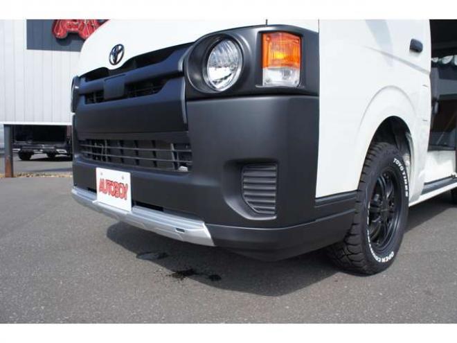 ハイエースバン2.8 DX ロング ディーゼルターボ 4WD　フロントシートセパレート仕様変更済　　　センターコンソール付　415COBRA丸目ライトキット&バッドラッカー16インチAW　415SAFARIフロントスポイラー　TOYOオープンカントリーR/T　電動格納ドアミラー 2800