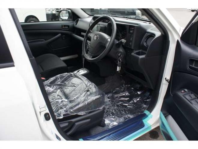 プロボックスバン1.5 F 4WD　登録済未使用車　衝突軽減システム　純正LEDフォグ　電動格納ドアミラー　オートライト　前後PW　ルームミラー内蔵Bカメラ　ドラレコ　Bluetooth&フルセグナビ　下廻防錆加工　フロアマット　ドアバイザー　社外AW 登録済未使用車 1500