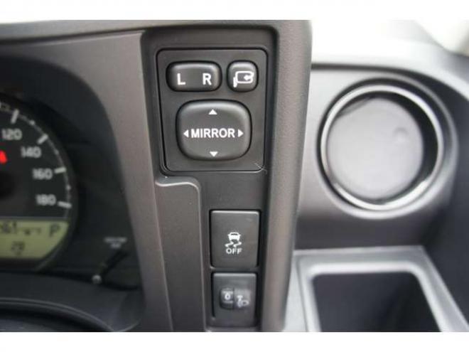 プロボックスバン1.5 F 4WD　登録済未使用車　衝突軽減システム　純正LEDフォグ　電動格納ドアミラー　オートライト　前後PW　ルームミラー内蔵Bカメラ　ドラレコ　Bluetooth&フルセグナビ　下廻防錆加工　フロアマット　ドアバイザー　社外AW 登録済未使用車 1500