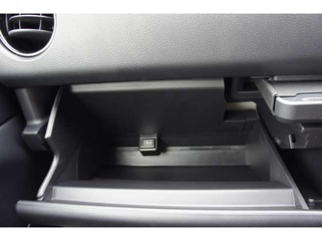 プロボックスバン1.5 F 4WD　登録済未使用車　衝突軽減システム　純正LEDフォグ　電動格納ドアミラー　オートライト　前後PW　ルームミラー内蔵Bカメラ　ドラレコ　Bluetooth&フルセグナビ　下廻防錆加工　フロアマット　ドアバイザー　社外AW 登録済未使用車 1500