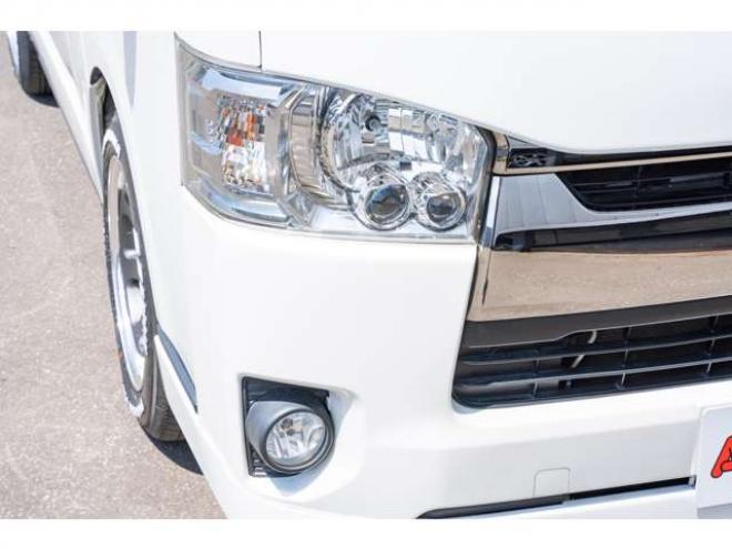 ハイエースバン2.8 スーパーGL ダークプライムII ロングボディ ディーゼルターボ 4WD　ESSEXカスタム　FリップスポイラーVer.4　サイドライナー　クワトロリアバンパー　プログレスIバッドパネル　17インチELホイール　ヨコハマPARADA　415COBRAフラットキット 2800