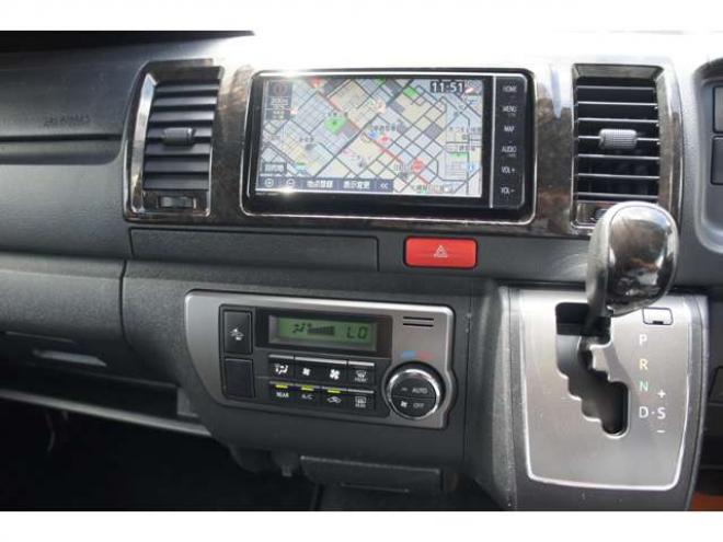 ハイエースバン2.8 スーパーGL ダークプライムII ロングボディ ディーゼルターボ 4WD　ESSEXカスタム　FリップスポイラーVer.4　サイドライナー　クワトロリアバンパー　プログレスIバッドパネル　17インチELホイール　ヨコハマPARADA　415COBRAフラットキット 2800