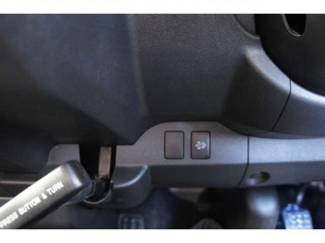 レジアスエース2.8 スーパーGL ロングボディ ディーゼルターボ 4WD　415COBRA丸目キット&CL3フロントリップ&ステージIリアスポ　415SAFARIオーバーフェンダー　ESSEXステラ16インチAW　TOYOオープンカントリーR/T　415COBRAベッドキット　寒冷地仕様　純正ETC 新品シートカバー 2800