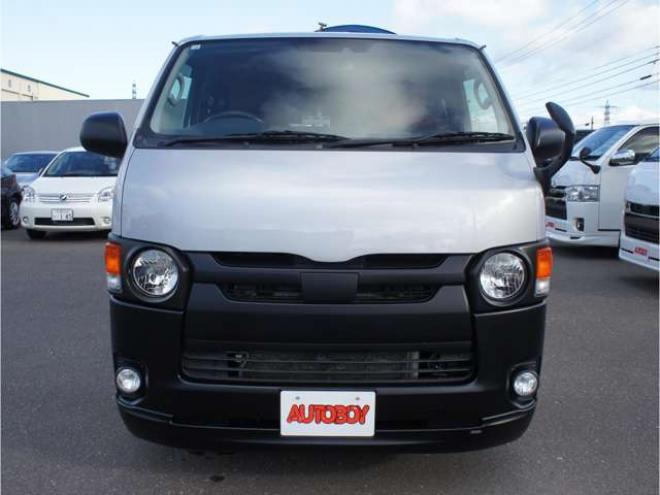 レジアスエース2.8 スーパーGL ロングボディ ディーゼルターボ 4WD　415COBRA丸目キット&CL3フロントリップ&ステージIリアスポ　415SAFARIオーバーフェンダー　ESSEXステラ16インチAW　TOYOオープンカントリーR/T　415COBRAベッドキット　寒冷地仕様　純正ETC 新品シートカバー 2800