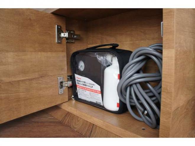 ハイエースバン2.8 スーパーGL ロング ディーゼルターボ 4WD　 2800