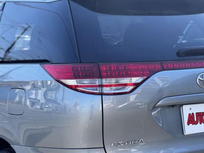 エスティマ2.4 アエラス 4WD　スマートキー・プッシュスタート・HDDナビ・フルセグTV・バックカメラ・ETC・ワイパーデアイサー・キセノンヘッドライト・リアエアコン・電動格納ミラー・両側スライドドア 2400