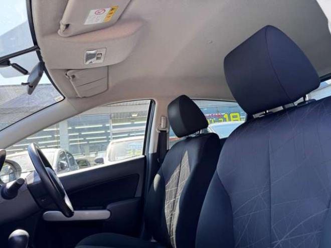 デミオ1.3 13C 4WD　キーレス・外1DIN・CD・AUX・オートライト・切替4WD・電動格納ミラー 1300